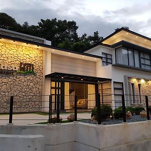 Casa Hill Resort